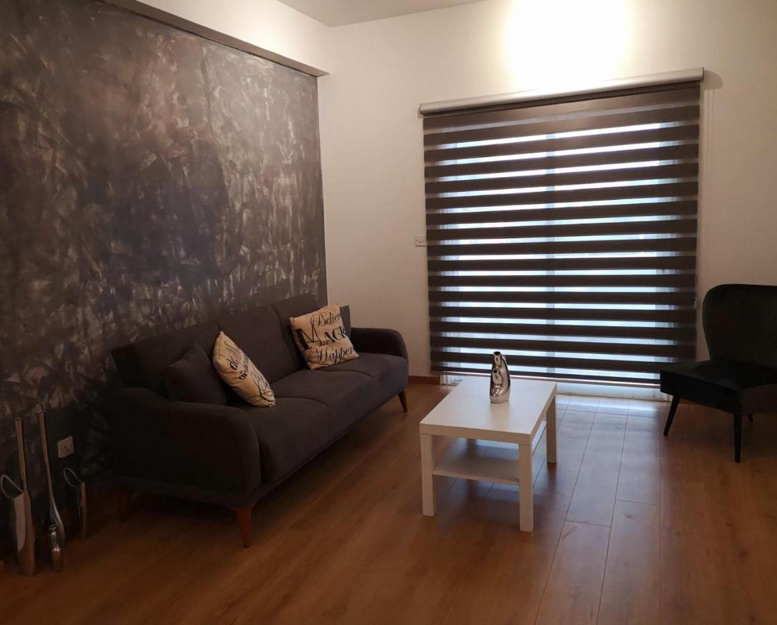 Kalidonia Residence Suite Nicosia , Spacious 2 Bedroom Suite With Office ภายนอก รูปภาพ